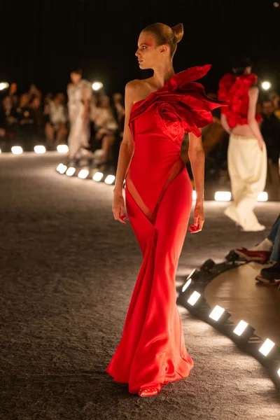 Look 17